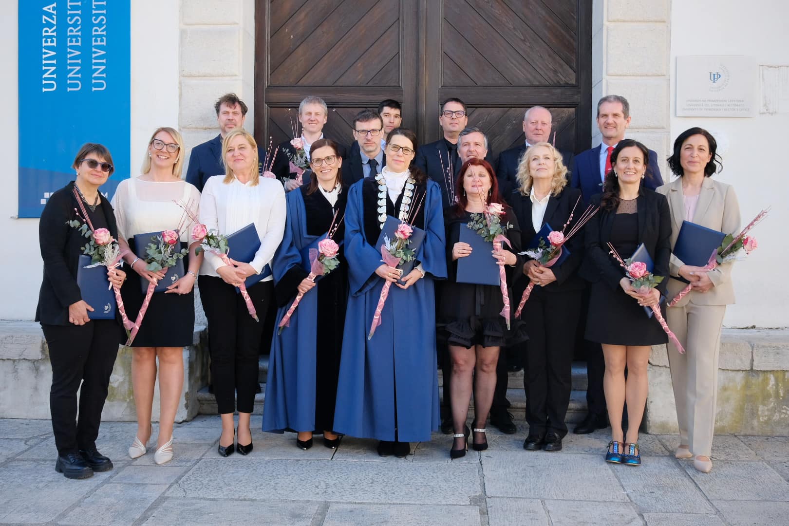 Inavguriranih sedemnajst rednih profesoric in profesorjev UP