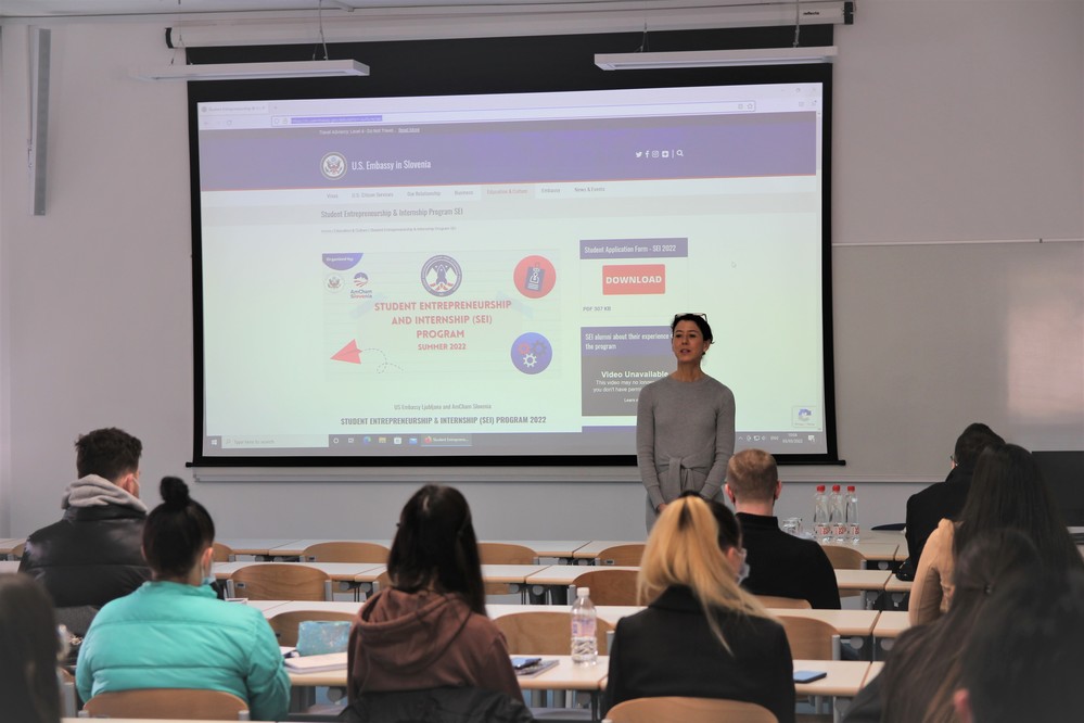 Representatives of the US Embassy in Slovenia visit the University of Primorska